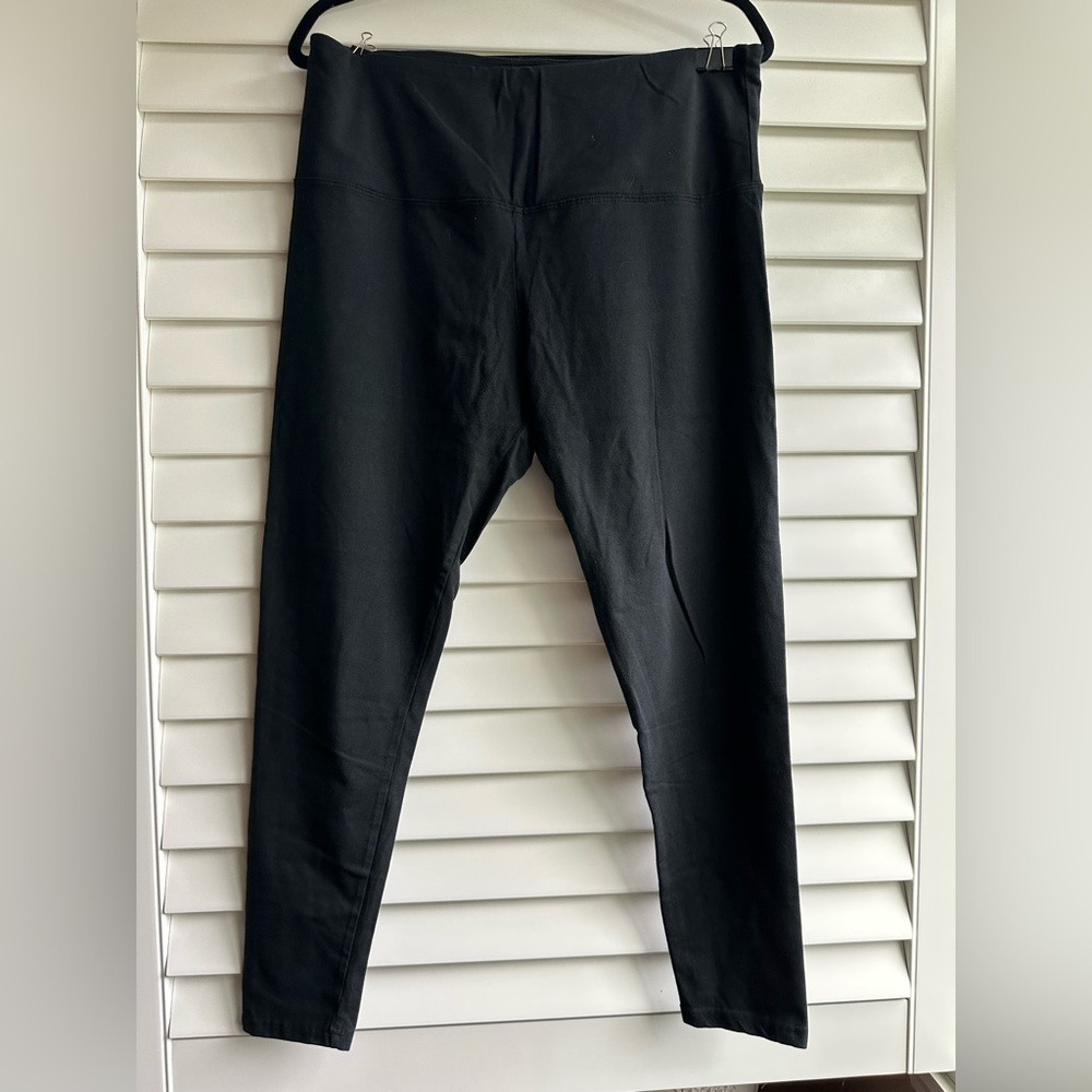 Dressbarn leggings. Size XL, like new condition